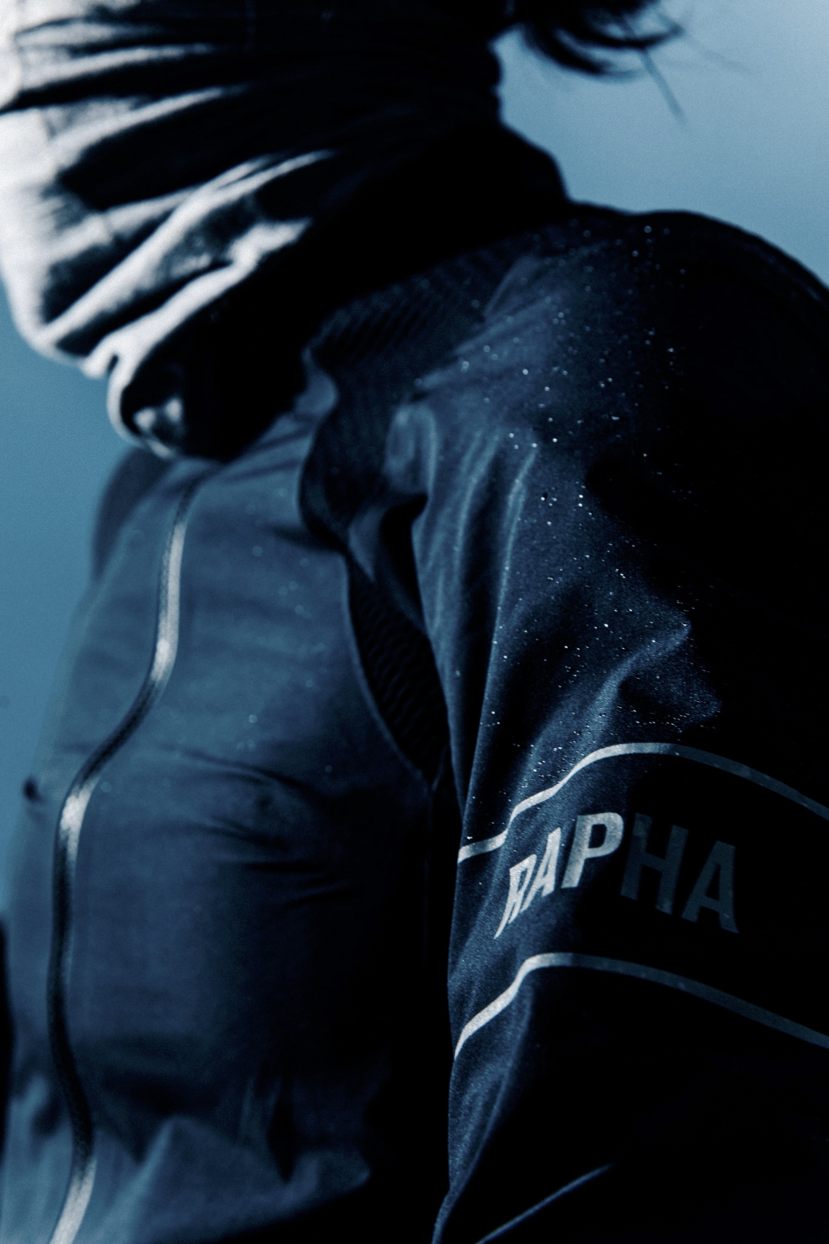 ウィメンズ サイクリング ジャケット｜ガイド | Rapha