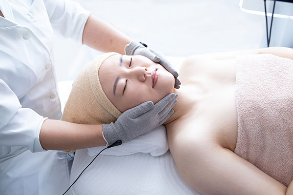 業務用痩身マシンならナリスキャビ3Sプロ初心者でも異業種の方でも使用