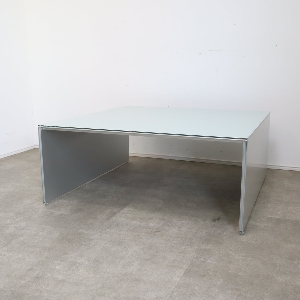 店舗受取限定】cassina ixc カッシーナイクスシー AIR FRAME エア