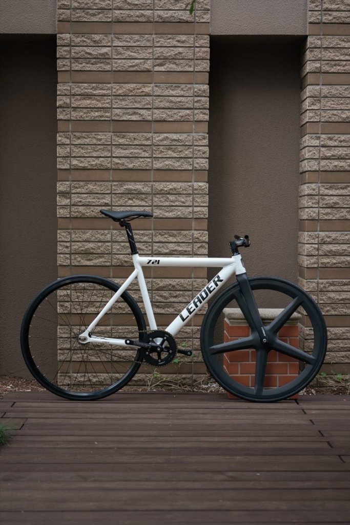 形から入ってみるピストバイク | ブローチャーズ - BROTURES ONLINE