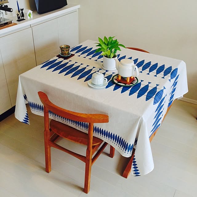 一枚で見違える♩北欧デザインのおしゃれなテーブルクロス17選 (4
