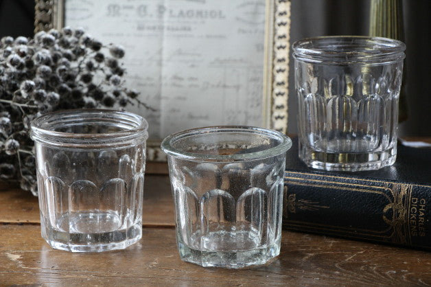 ラスト1点！なみなみとしたガラスが魅力のジャムポット フランス