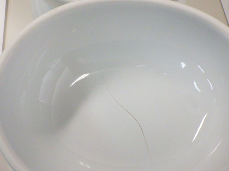 陶芸の焼成後に割れるその割れ方の違いとは？ | 陶芸用磁器土製造販売