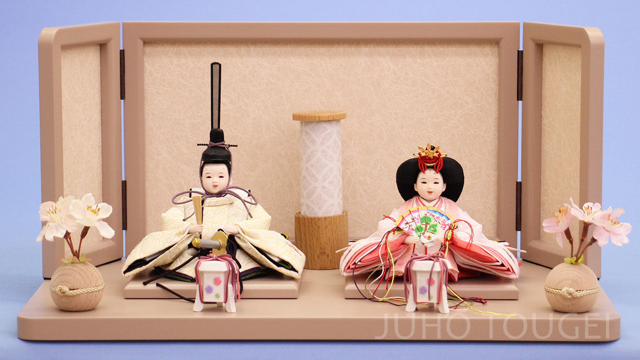 雛人形 平飾り 幅40cm｜まめびな モカベージュ 親王飾り – 寿鳳人形の東芸