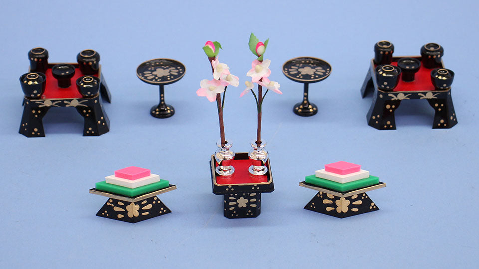 雛人形・雛道具膳揃え 15号 丁足（樹脂製） – 寿鳳人形の東芸