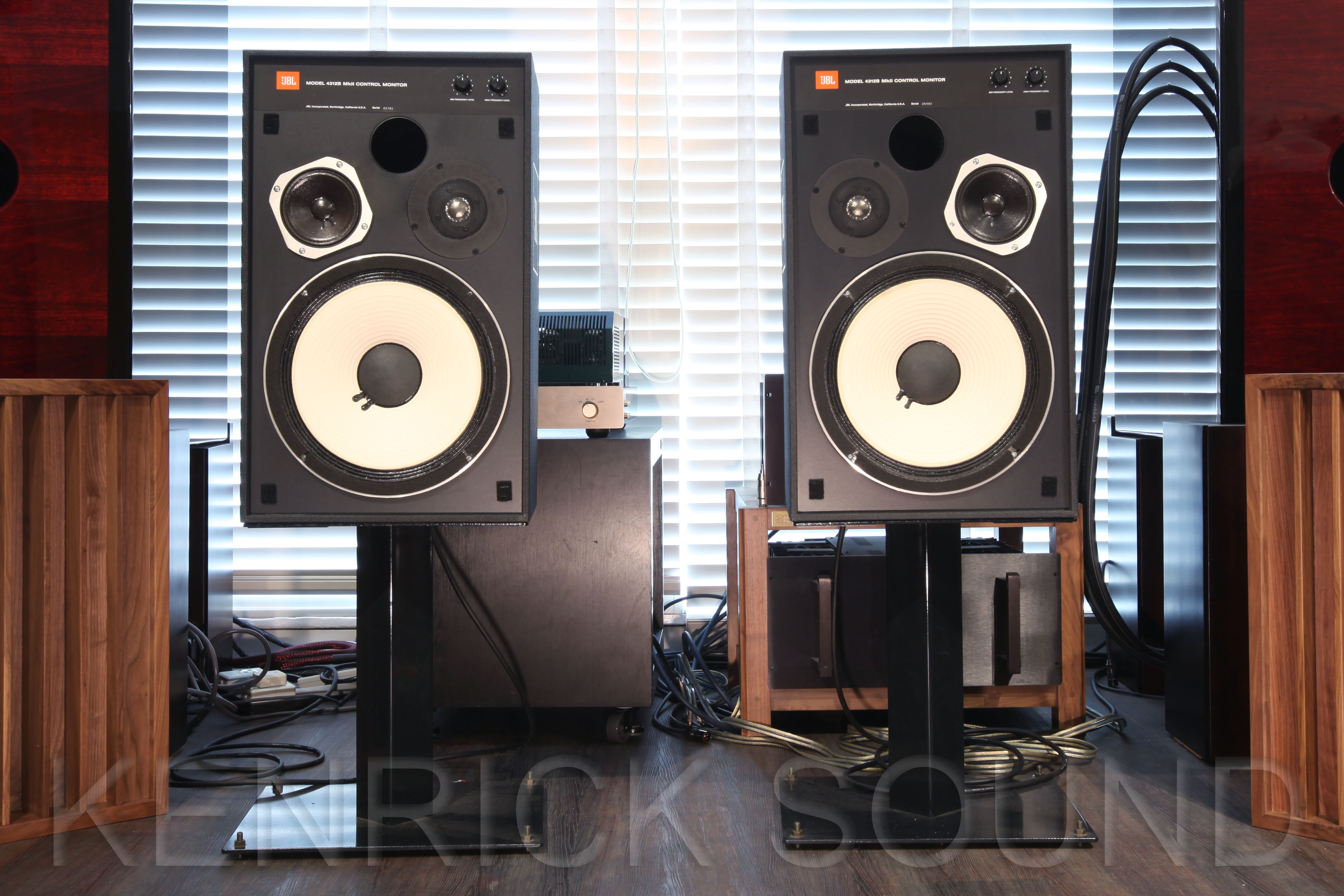 JBL 4312B MK2(MKII) 王道モニタースピーカー 送料無料 - ケンリック