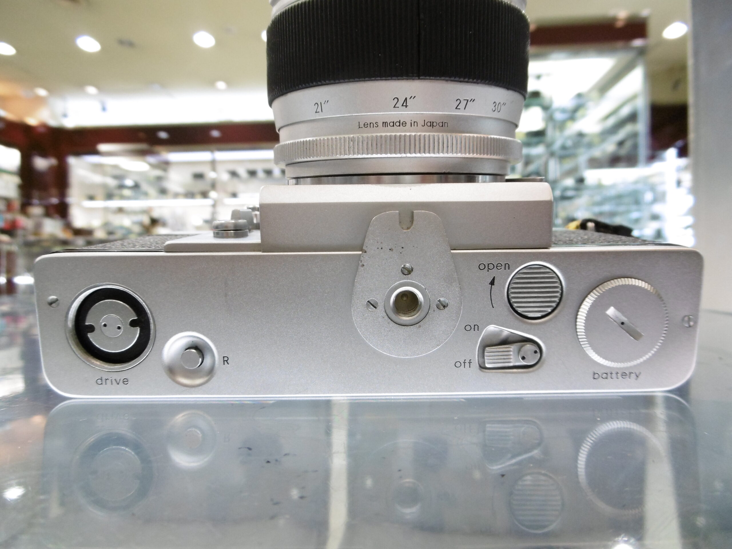 世界初のTTL測光一眼レフ「TOPCON RE-SUPER」