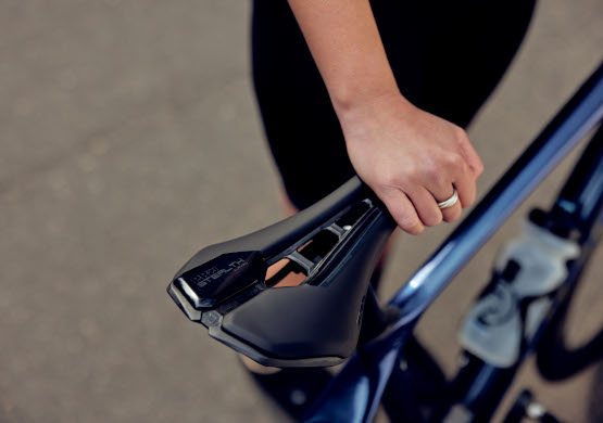 新しいPRO Stealth Curved TeamサドルとPerformanceサドル 「快適さの