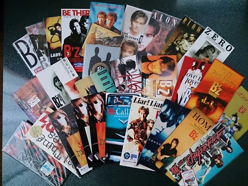 懐かしい？B'zの8センチCDコレクション | とまみーのB'z MANIA☆JAM