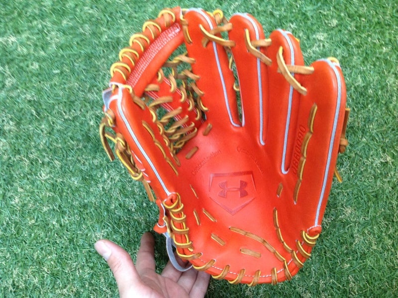 アンダーアーマー硬式外野手用グラブ（柳田モデル）【手揉みオイル