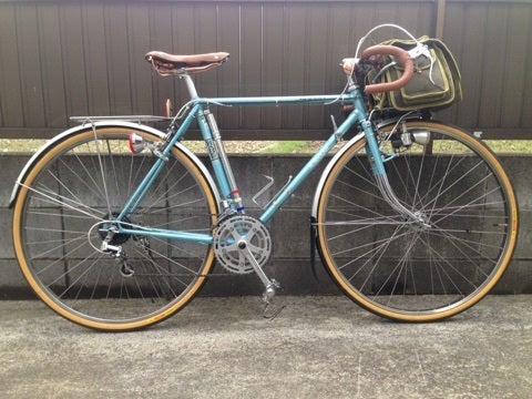 だんだんと…その素性が判ってきました…ナショナル・グランディ