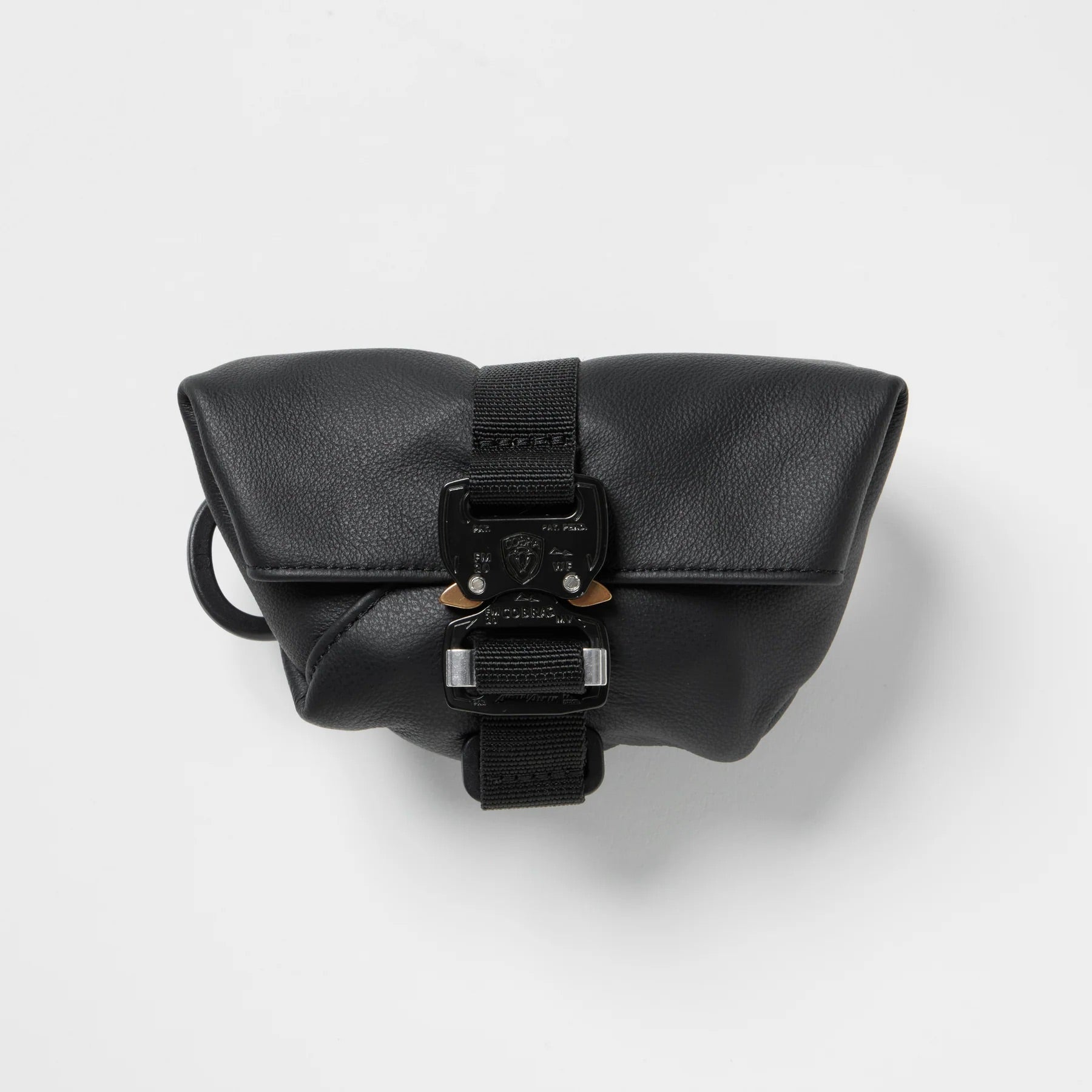 バックジャック ゴルフ】コブラレザー付きボールポーチ – GQ SHOP