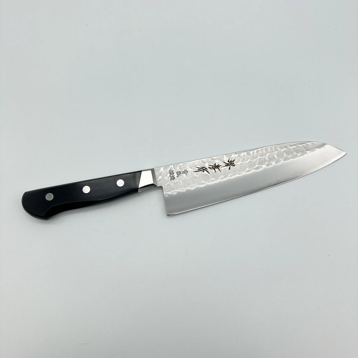 堺孝行 青紙ステンレス割り込み槌目 三徳 – 堺孝行包丁専門店 光三郎