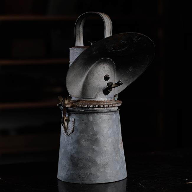 ブリキのカーバイドランプ – zakka store towi