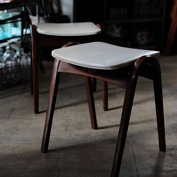 秋田木工スタッキングスツール（アイボリー） – zakka store towi