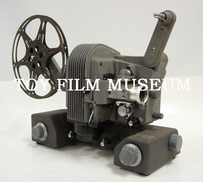 Canon P-8 8mm映写機｜各種小型映写機｜展示物｜おもちゃ映画