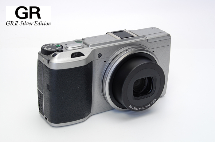 カメラの八百富｜創立80周年記念 RICOH 「GR II Silver Edition」が
