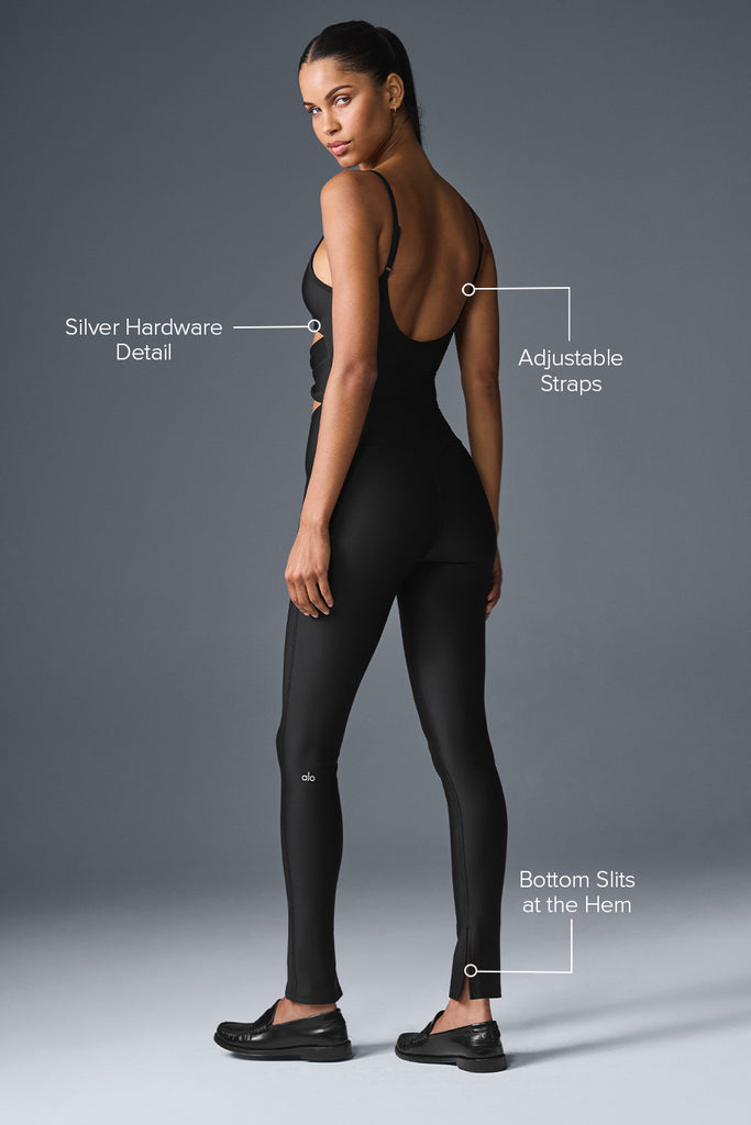 W8283R_01_b1_s1_a2_m18_63cfe3b