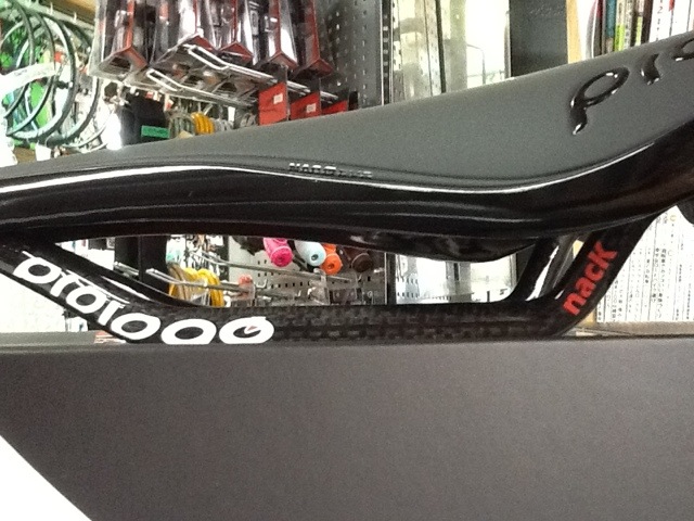 カーボンレール、軽量で快適なサドル プロロゴ・NAGO EVO NACK | Climb