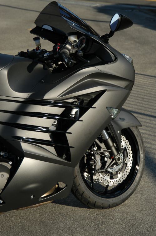 ZX-14Rマットカラー組みあがりました！経過報告！まずはここまで