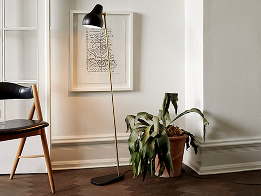 VL38 Floor Lamp | VL38 フロアランプ by Vilhelm Lauritzen | Louis