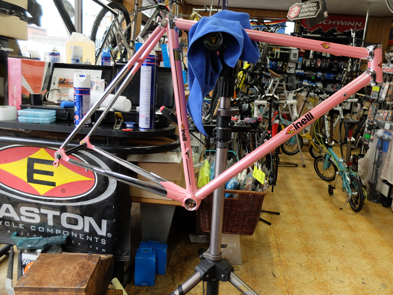 ピンクのイタリア- チネリ スーパーコルサ – Bike Energy KRG 菊 地 輪 業