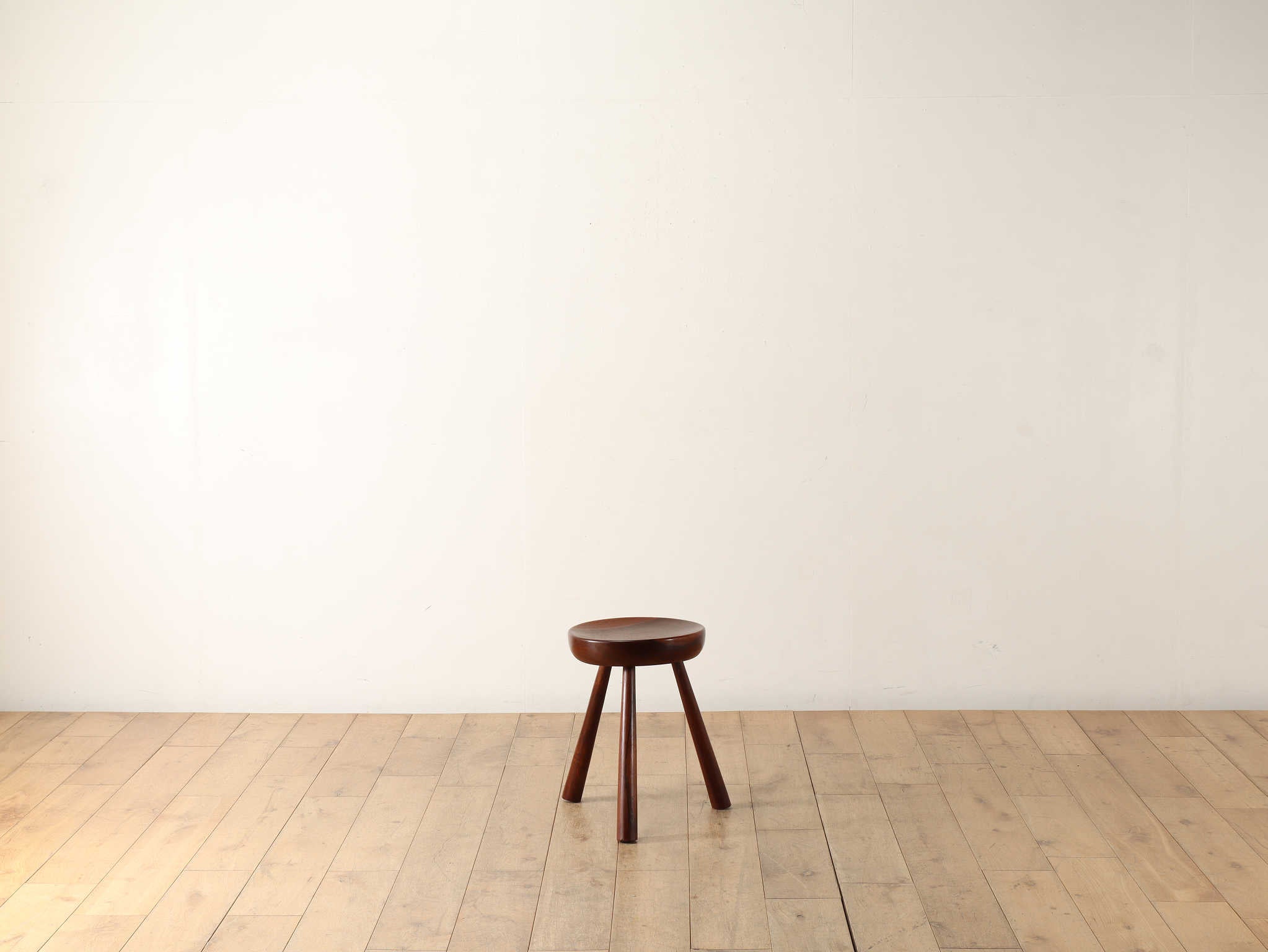 ブラジリアンスツール | ロイズ・アンティークス | ヨーロッパの