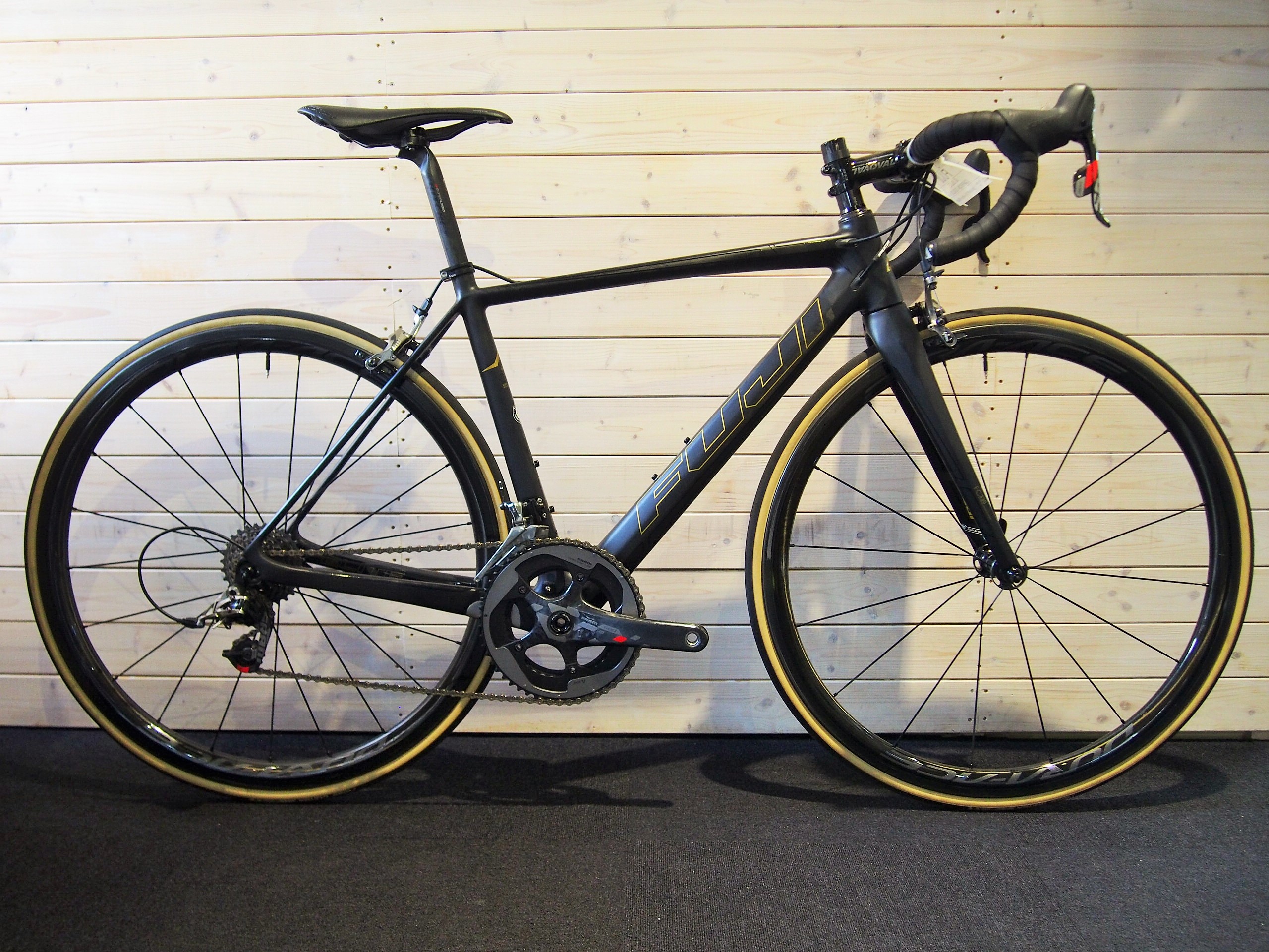 試乗会案内】FUJIハイエンドモデル試乗会、実車到着いたしました