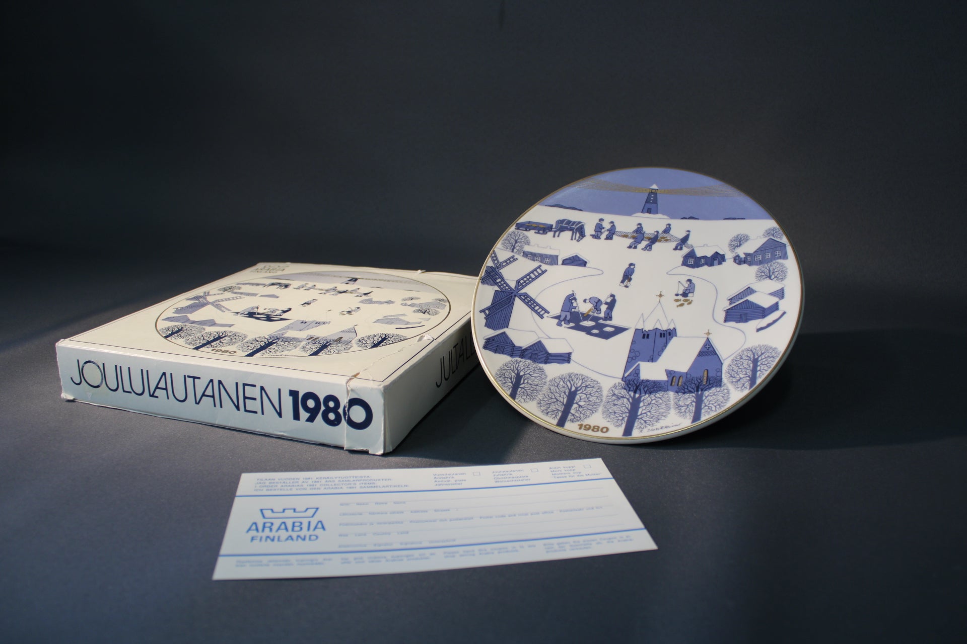 Arabia クリスマス プレート 1980 – Raija Uosikkinen、箱入り