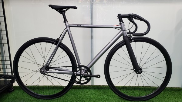 ワイズロード川崎・ピスト】FUJI / TRACK ARCV期待のニューカラー