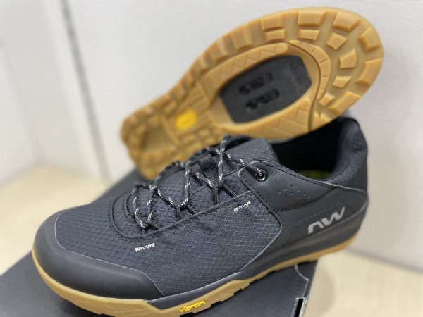 売れてます！歩きやすいと大好評のSPDシューズ！ | サイクルウェアの