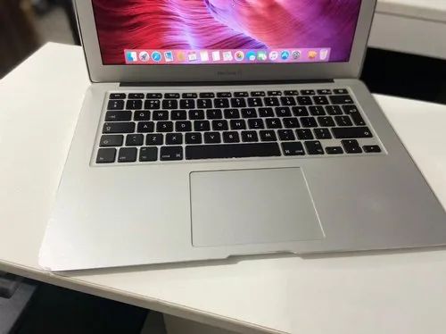 Silver MacBook Air A1466 intel i5 gen (Mid-2011) Display-13.3
