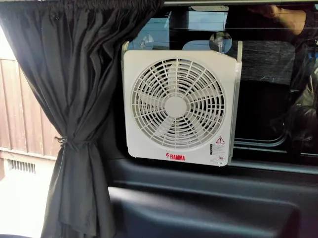 収納場所 追記】ハイエース夏対策！ 換気扇 FIAMMAターボキット 良い