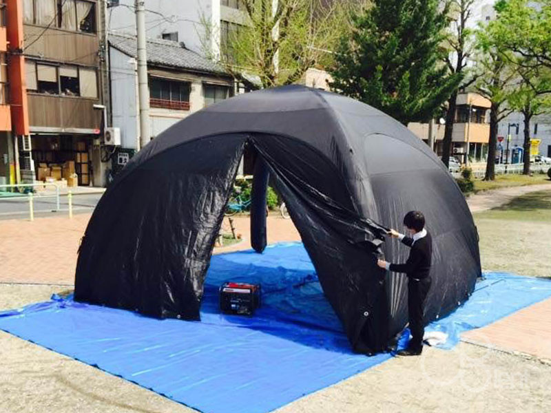 簡易エアフレームテント「X-GLOO」 | お取り扱い製品 | 丸八テント商会