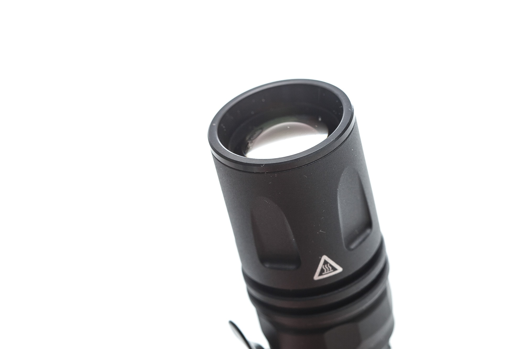 Weltool W2 review | Small SMD LEP flashlight with 160kcd | 1Lumen.com