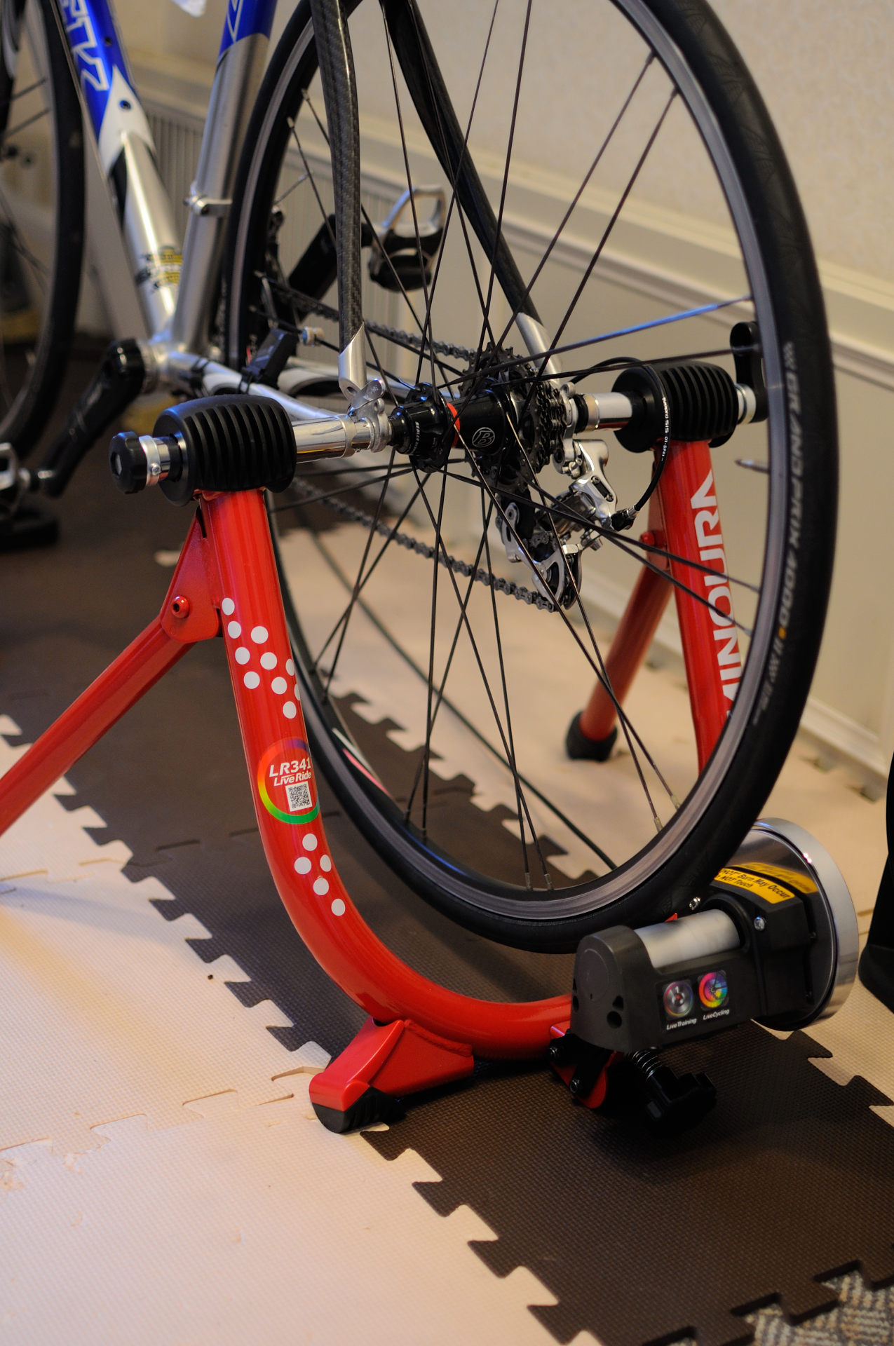 ミノウラの固定ローラー台LR341を半年使ってみた感想とレビュー – 2B