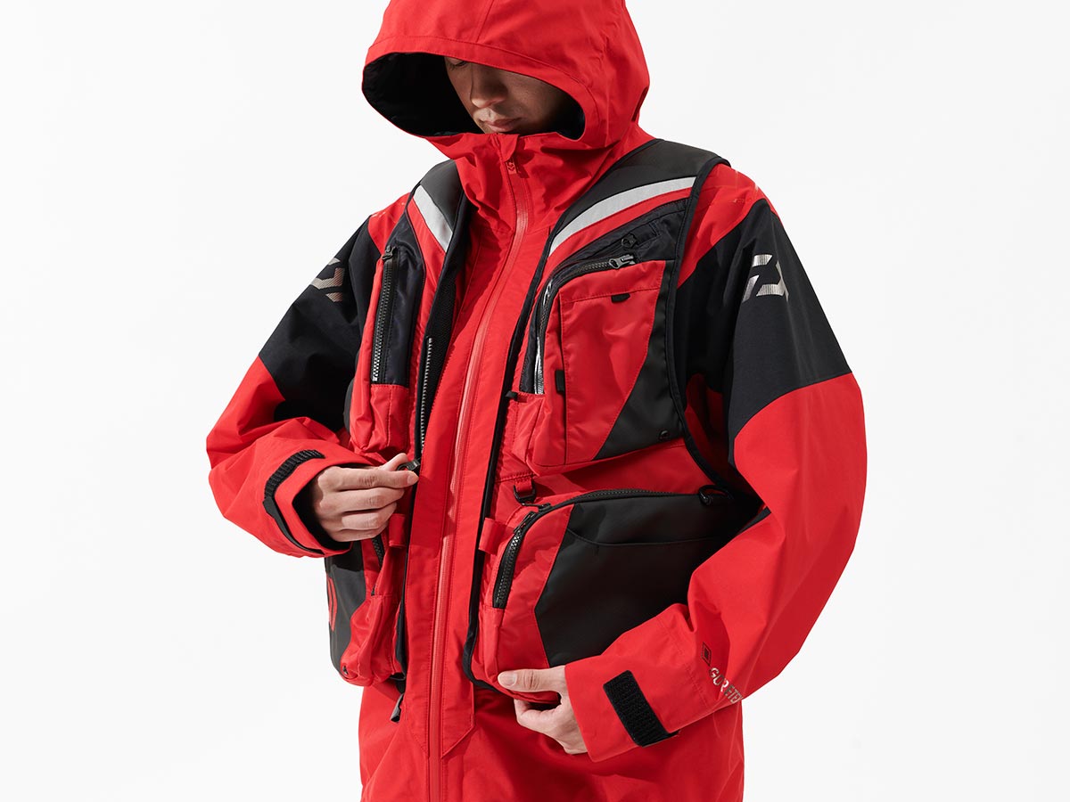 DR-1825 GORE-TEX コンビアップレインスーツ(ウェア)｜DAIWA