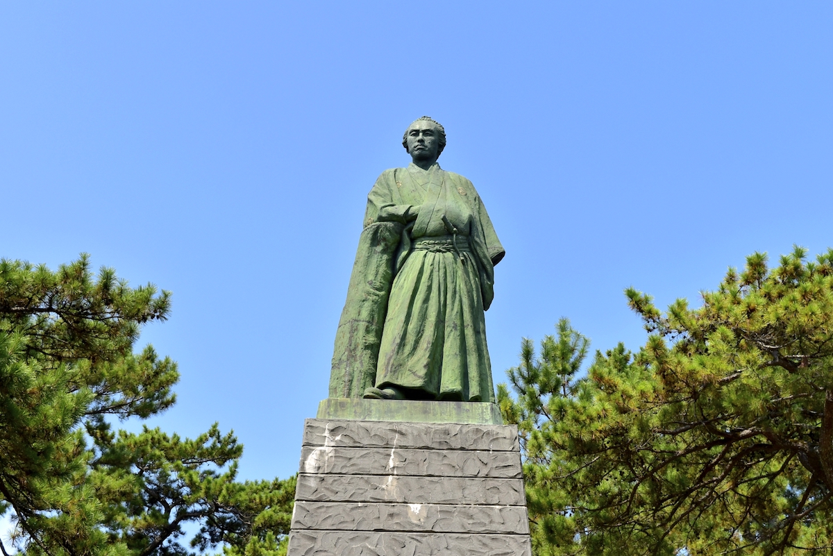 桂浜・坂本龍馬像 | ニッポン旅マガジン