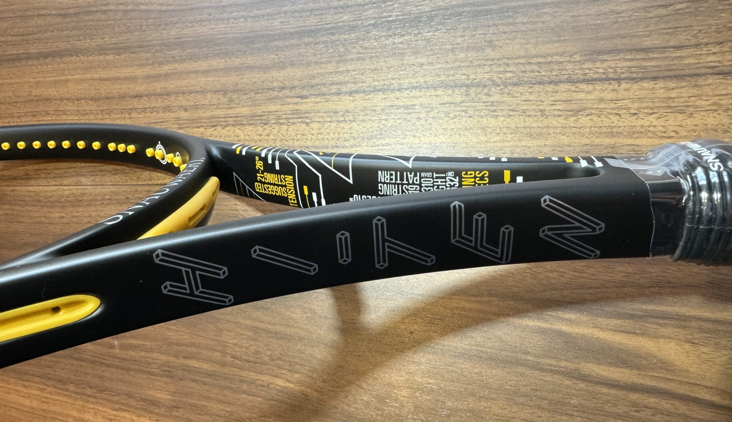 スノワートHi-Ten98Rが仲間入り TTS-Ⅲも秀逸 | テニストピアブログ