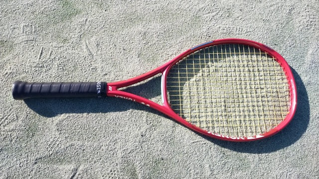 ブイコア98 2026年モデル 重さ305g グリップサイズ2 ヨネックス