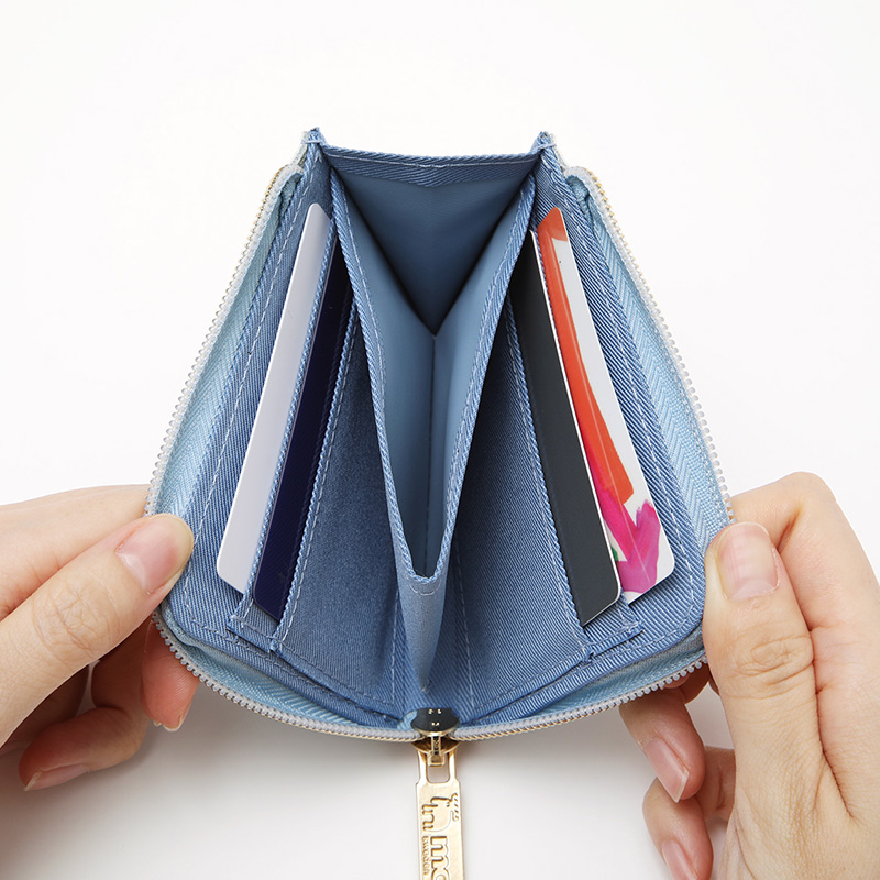 moz Cowhide Compact Wallet BOOK pale blue│宝島社の通販 宝島チャンネル