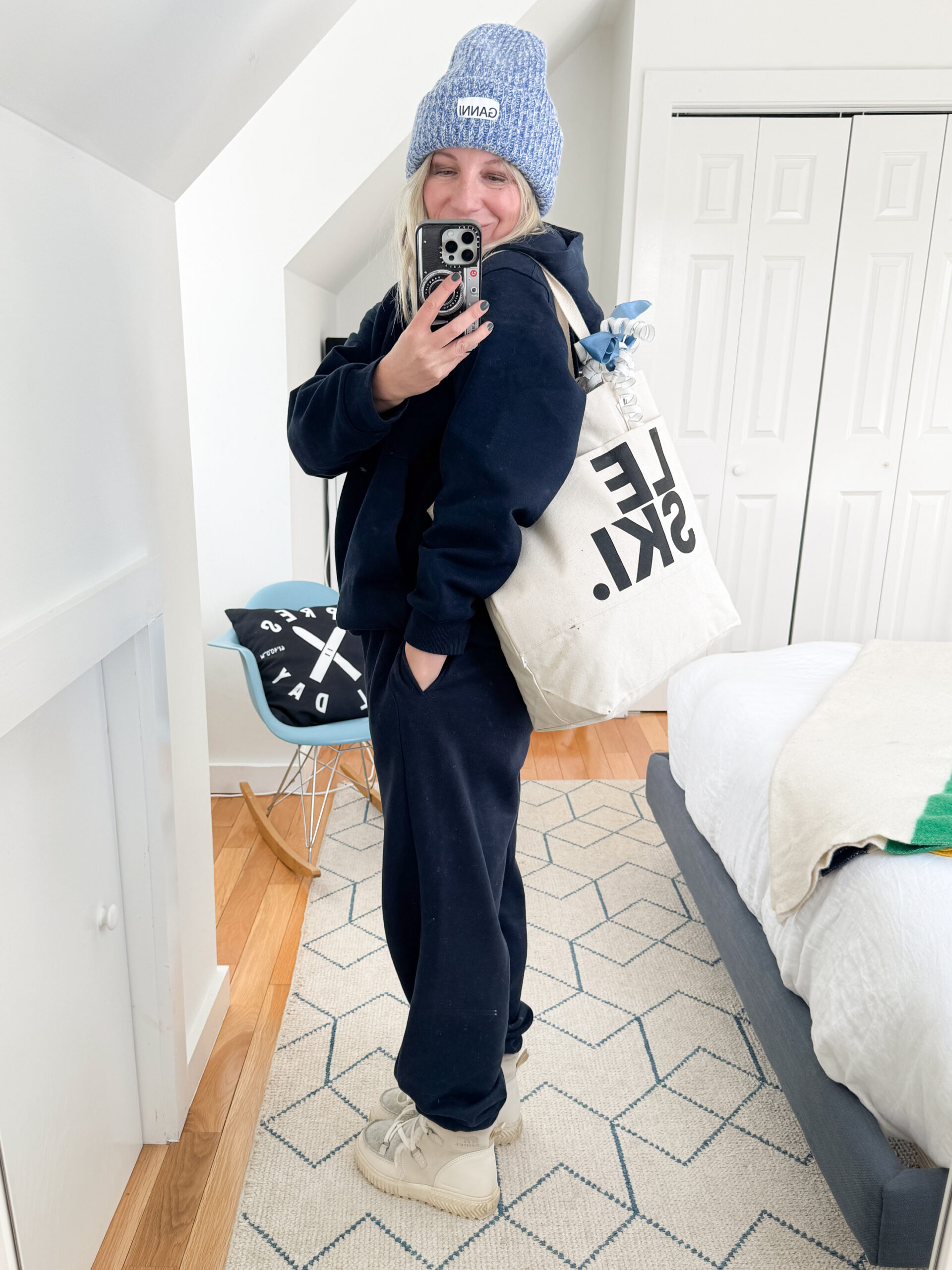 Which Lululemon Scuba Hoodie (And Sweatpants) Are Best? - The Mom Edit