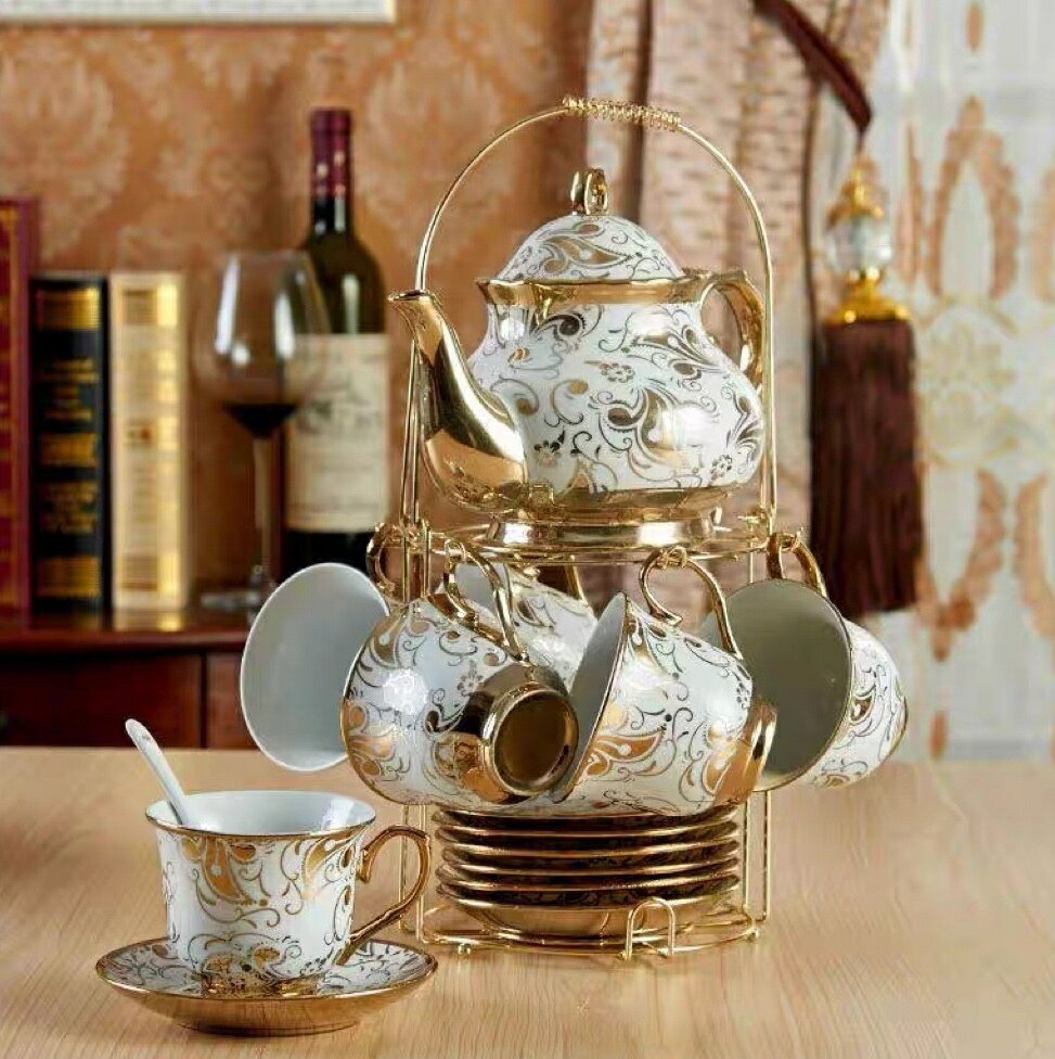 ティーセット｜優雅なひとときに！アンティークなティーセットの