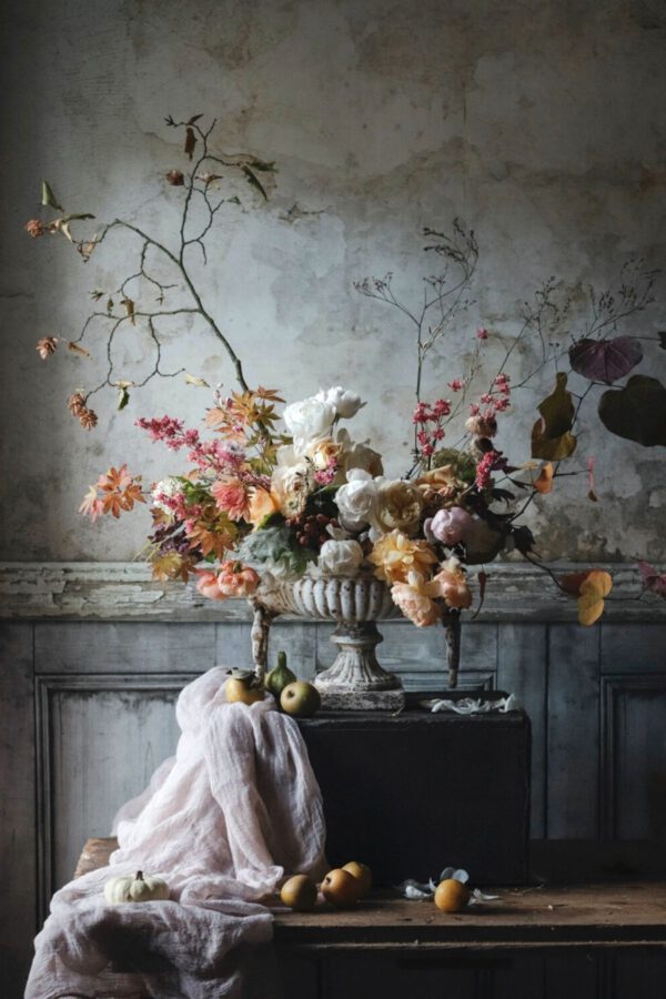 La Musa de las Flores Interviews Lucy the Flower Hunter