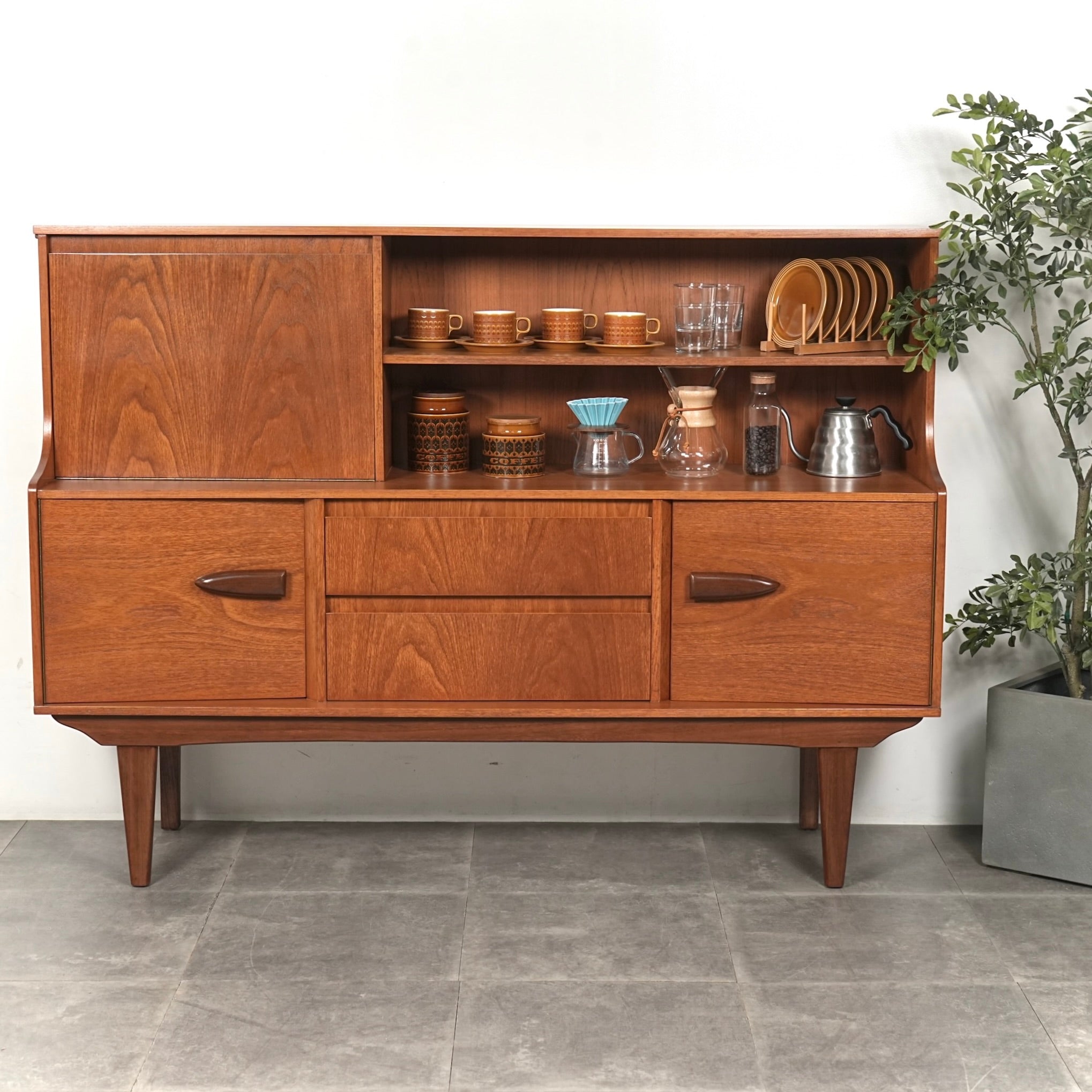 Jentique】ヴィンテージ キャビネット(ハイサイドボード) – TIME HYPE