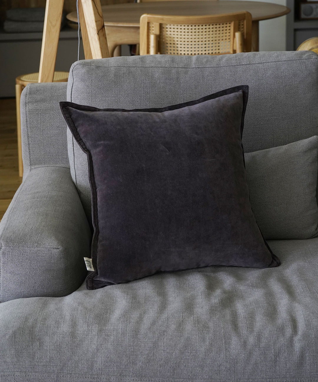 ビンテージベルベット クッションカバー - 上品なつや感と柔らかな