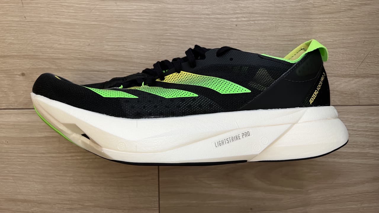 レビュー】アディゼロ アディオス プロ 3：Adidas最高峰シューズ｜とも