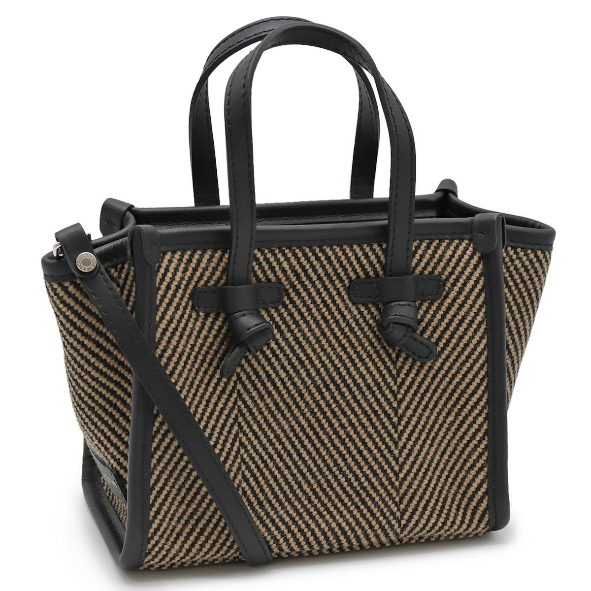 000000190250-01.jpg?size=m&w=