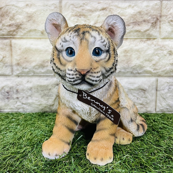 楽天市場】可愛いトラの置物 虎 タイガー 右向き プレゼント ギフト