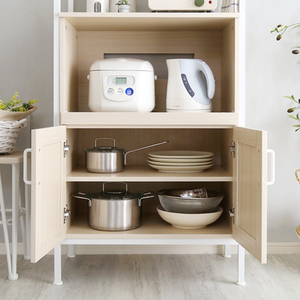 楽天市場】ナチュラルテイストのスリム食器棚 （WW） ニトリ メーカー